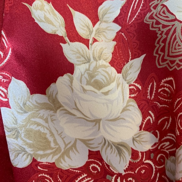 Adonna Peignoir Long Robe & Gown Set Womens Size Small Red Satin Roses Floral - Picture 6 of 15